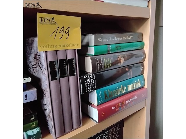 Lot 199 - lot boeken muziekgeschiedenis - afbeelding 1 van  1