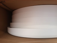 Lot 199 - rol witte kantenband en restrol - afbeelding 2 van  4