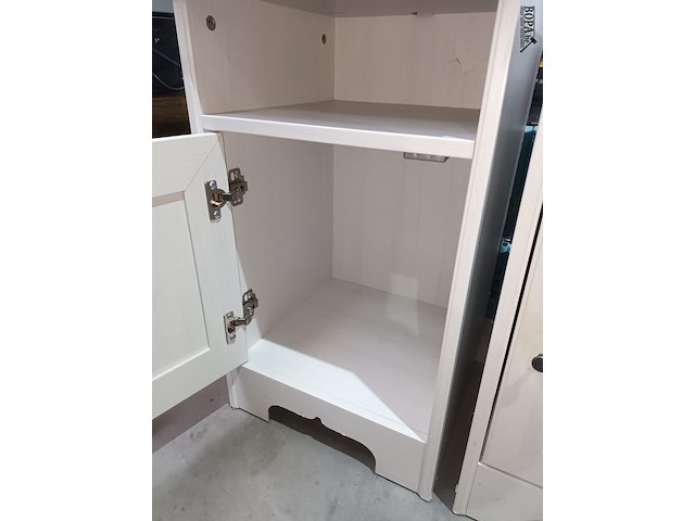 Lot 2 - bijzetkastje. 2 stuks - afbeelding 4 van  4