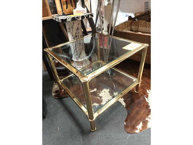 Lot 2 - bijzettafel - afbeelding 3 van  3