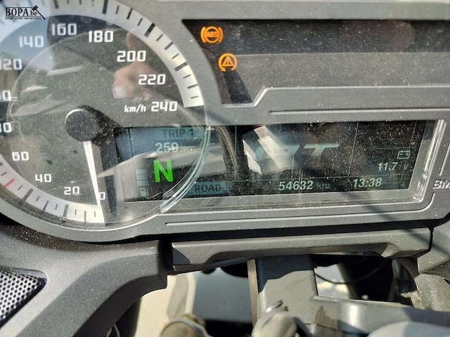 Lot 2 - bmw r 1200 rt (2017-chass.wb10a0306hz258939) - afbeelding 11 van  12