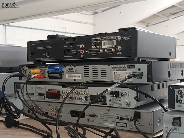 Lot 2 - decoder en dvd spelers/recorders. 4 stuks - afbeelding 6 van  6