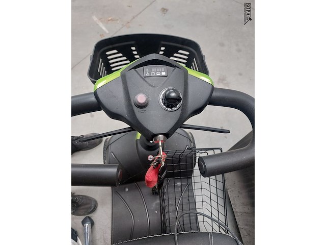 Lot 2 - elektrische scootmobiel colibri - afbeelding 2 van  2