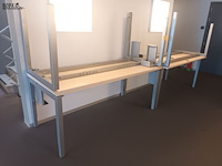 Lot 2 - in hoogte verstelbare tafels. 5 stuks