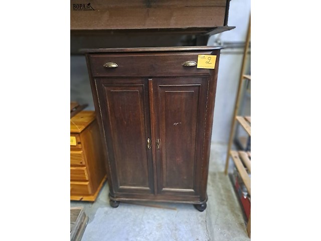 Lot 2 - kast met 2 deuren en 1 lade - afbeelding 2 van  2