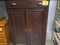 Lot 2 - kast met 2 deuren en 1 lade - afbeelding 2 van  2