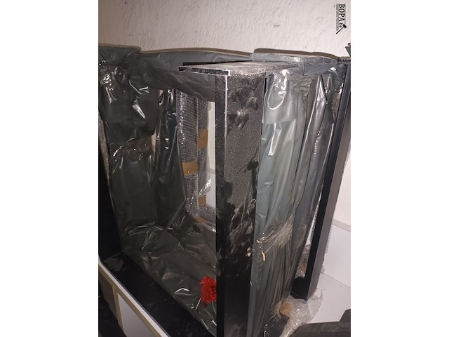 Lot 2 - metalen tafelpoten trapezium. 6 stuks - afbeelding 3 van  3