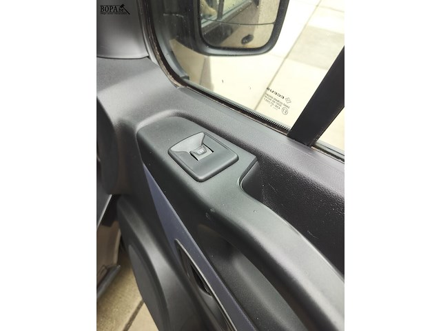Lot 2 - opel vivaro (2017-chass.w0lj7d604hv653975) - afbeelding 17 van  18