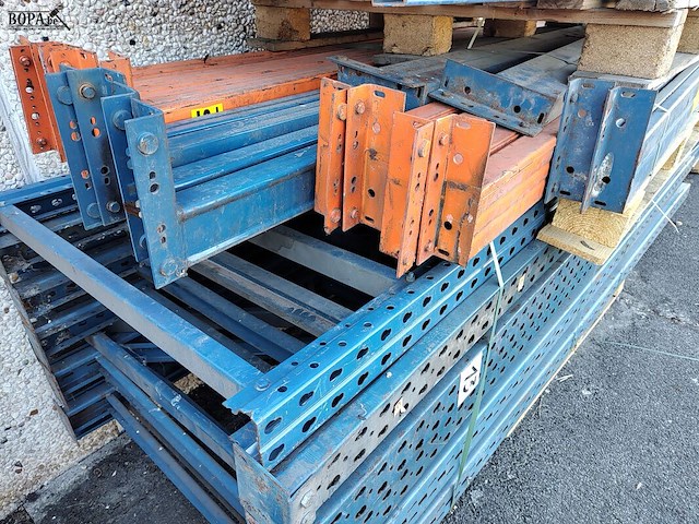Lot 2 - palletstelling met 11 staanders - afbeelding 2 van  4