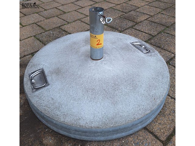 Lot 2 - parasol met voet - afbeelding 2 van  4