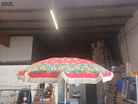 Lot 2 - retro parasol - afbeelding 3 van  5
