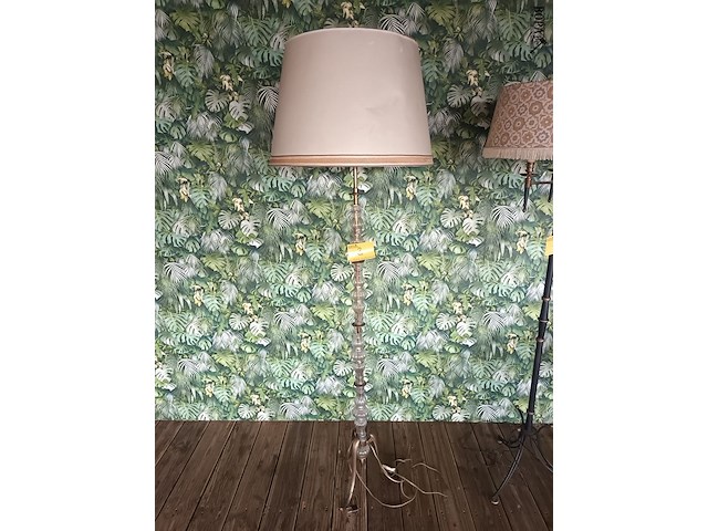 Lot 2 - retro vloerlamp - afbeelding 1 van  3