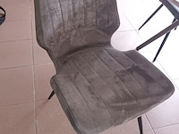 Lot 2 - ronde tafel met 4 stoelen - afbeelding 2 van  3