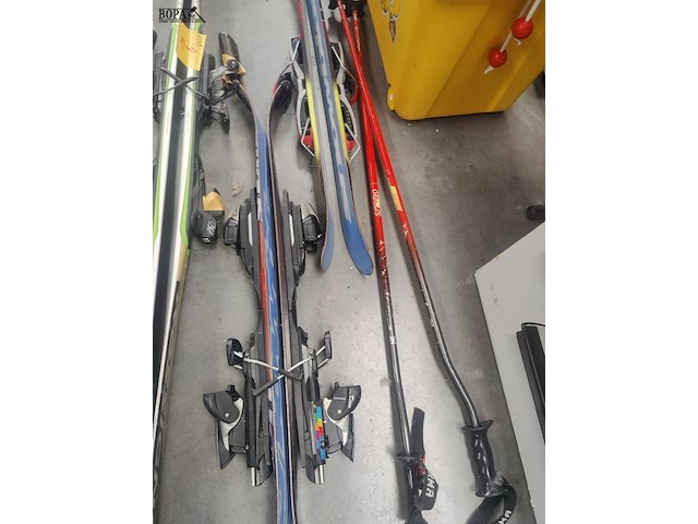 Lot 2 - skimateriaal - 5 sets - afbeelding 3 van  5