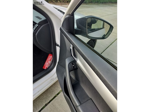 Lot 2 - skoda octavia (2015-chass.tmbjg7ne1g0056522) - afbeelding 2 van  30