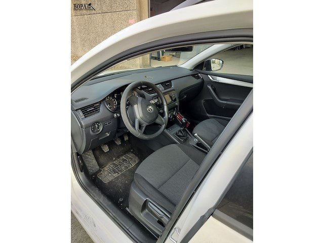 Lot 2 - skoda octavia (2015-chass.tmbjg7ne1g0056522) - afbeelding 3 van  30