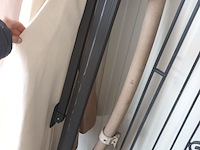 Lot 2 - zweef parasols. 2 stuks - afbeelding 3 van  5