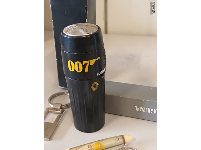 Lot 20 - auto snuisterijen. 9 stuks - afbeelding 2 van  8