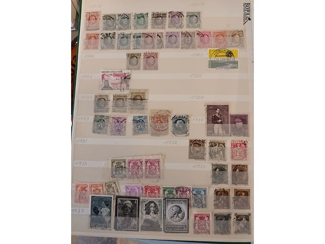 Lot 20 - boek met belgische postzegels - afbeelding 1 van  12