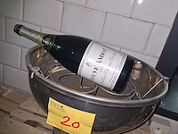 Lot 20 - champagne emmers, karaffen en flessen - afbeelding 7 van  7