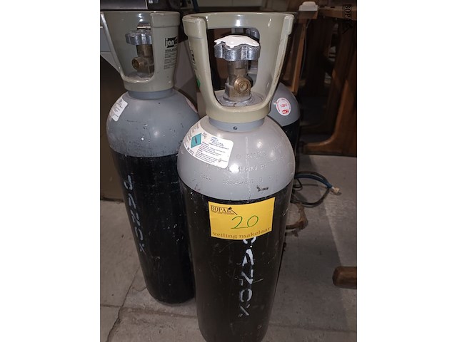 Lot 20 - gasfles met co². 3 stuks - afbeelding 1 van  4