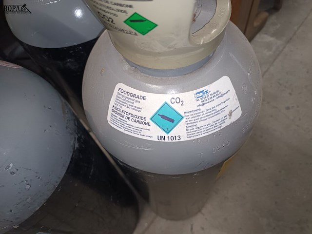 Lot 20 - gasfles met co². 3 stuks - afbeelding 3 van  4