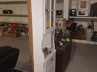 Lot 20 - hoekkast - afbeelding 2 van  2