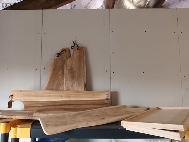 Lot 20 - houten serveerplanken. 9 stuks - afbeelding 4 van  4