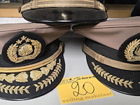 Lot 20 - indonesië 5 kepies - afbeelding 2 van  5