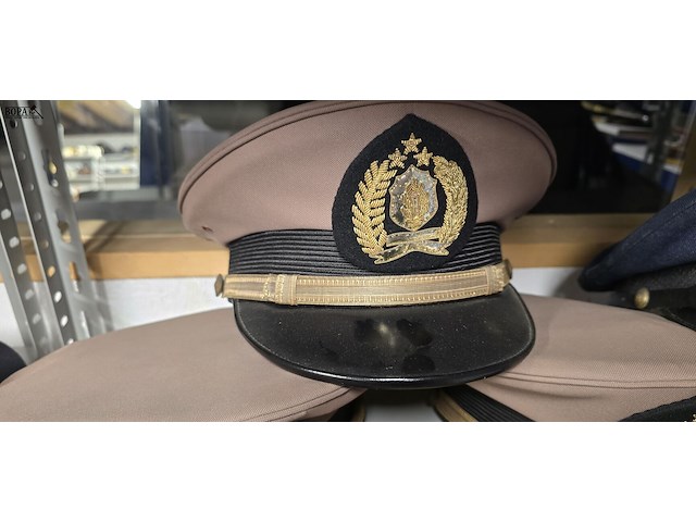 Lot 20 - indonesië 5 kepies - afbeelding 3 van  5