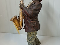 Lot 20 - jazzband saxofonist figuur - afbeelding 5 van  7