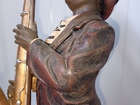 Lot 20 - jazzband saxofonist figuur - afbeelding 6 van  7