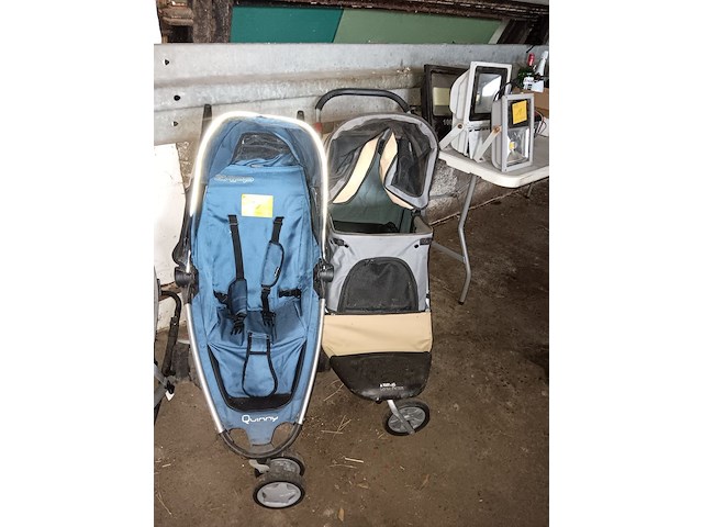 Lot 20 - kinderwagen en buggy - afbeelding 1 van  3
