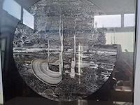 Lot 20 - kunstwerk abstract mixed media met botanische elementen zwar