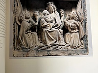 Lot 20 - laat-gotische beeldhouwkunst - afbeelding 2 van  5