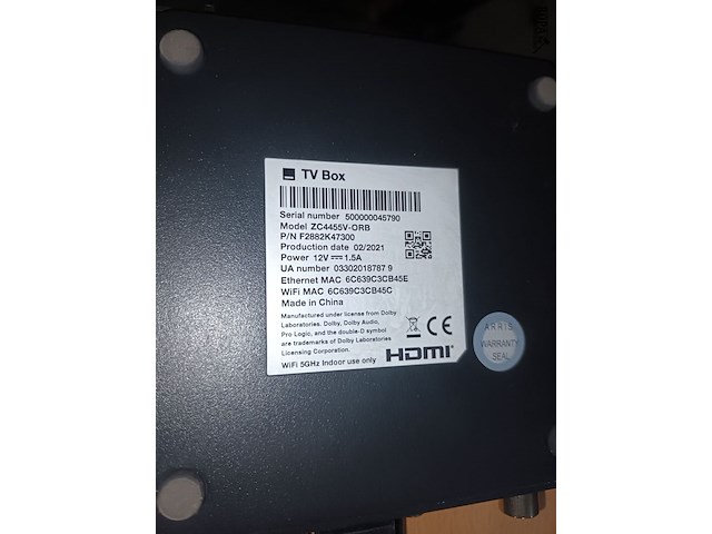 Lot 20 - orange tv box en afstandsbediening - afbeelding 2 van  2