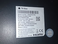 Lot 20 - orange tv box en afstandsbediening - afbeelding 2 van  2