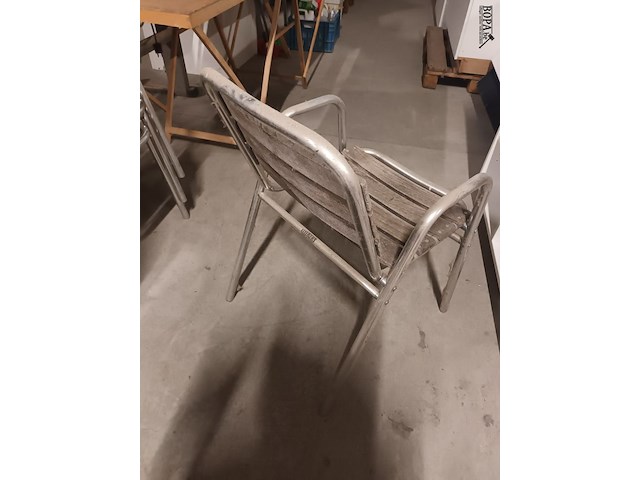 Lot 20 - terrastafel en stoelen - afbeelding 4 van  7