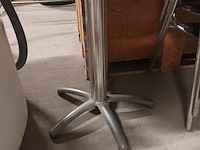 Lot 20 - terrastafel en stoelen - afbeelding 6 van  7