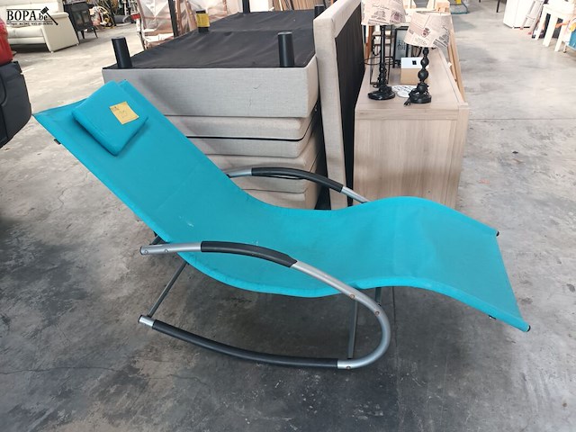 Lot 20 - tuinbed - afbeelding 1 van  2