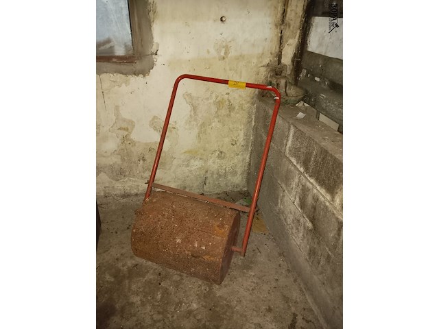 Lot 20 - tuinrol - afbeelding 1 van  1