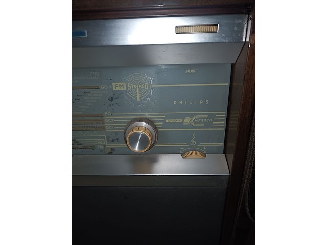 Lot 20 - vintage radio meubel philips - afbeelding 4 van  4
