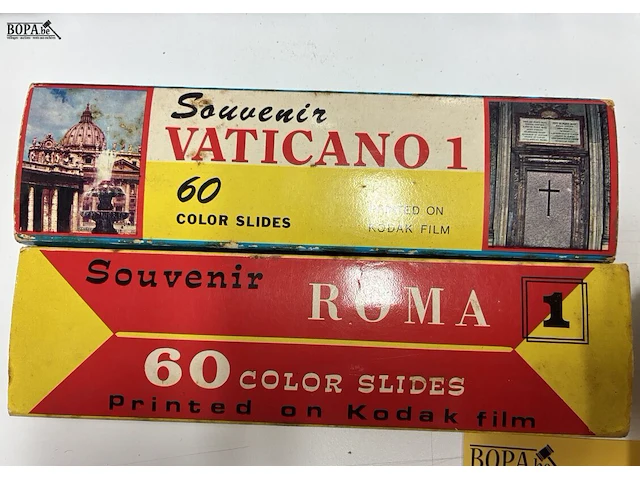 Lot 20 - vintage set kleurenreisdia's - afbeelding 2 van  2
