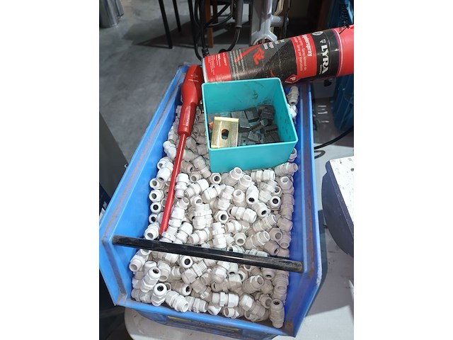 Lot 20 - werkmateriaal - afbeelding 3 van  4