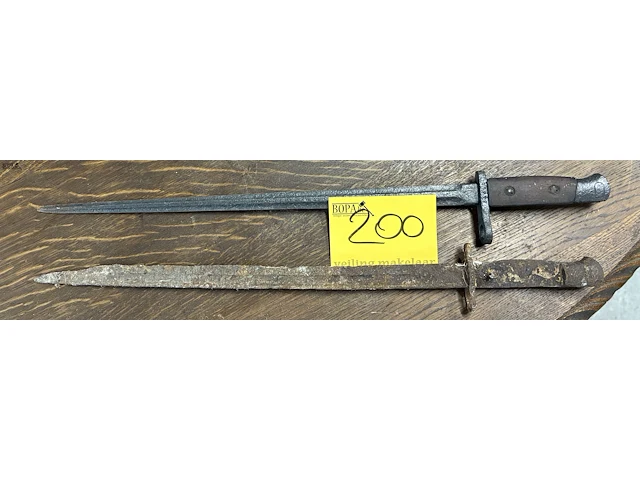 Lot 200 - bajonet - 2 stuks - afbeelding 1 van  1