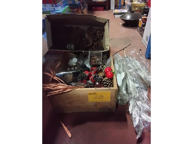 Lot 200 - decoratie allerlei - afbeelding 1 van  2