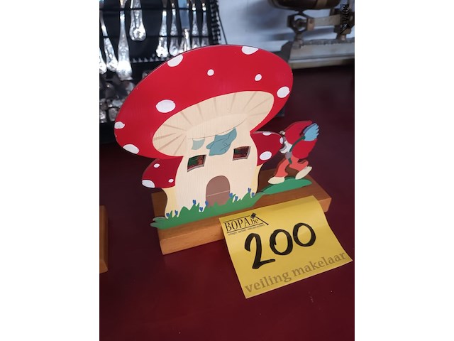 Lot 200 - houten spaarpot. 2 stuks - afbeelding 3 van  5