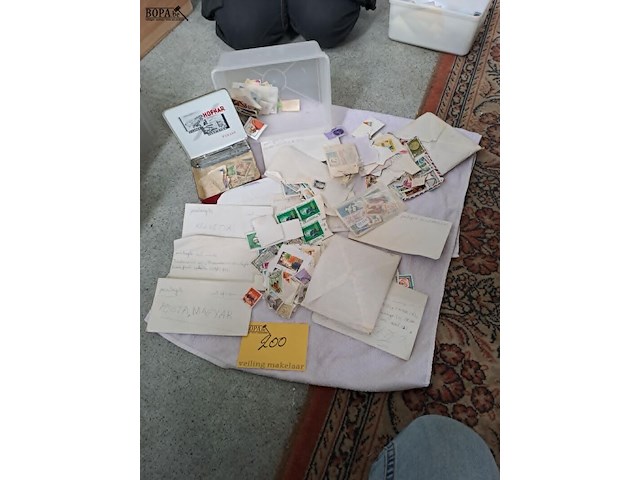 Lot 200 - postzegelverzameling: portugal, japan, italie, dubai, zuid-a - afbeelding 1 van  4