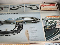 Lot 200 - racebaan speedtrack en diverse autootjes - afbeelding 4 van  5