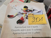 Lot 201 - apéroglaasjes en schaal met 5 lepels - afbeelding 4 van  5